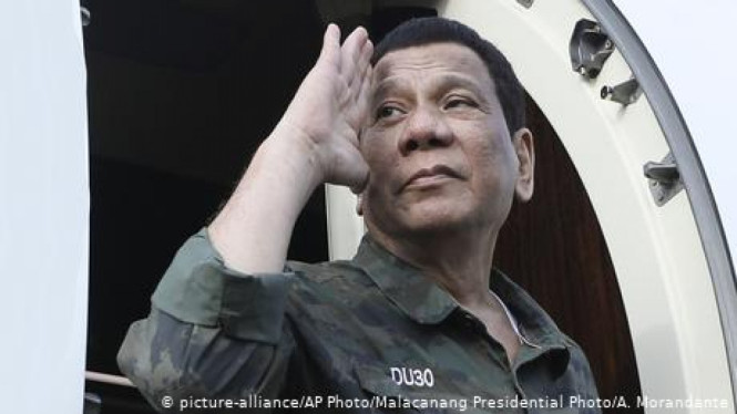 picture-alliance/AP Photo/Malacanang Presidential Photo/A. Morandante