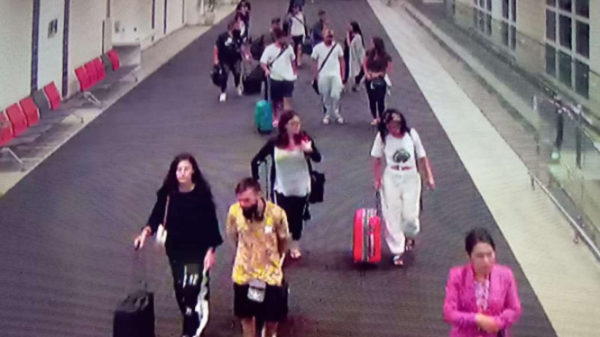 Puluhan penumpang JetStar tujuan Australia diturunkan paksa. 