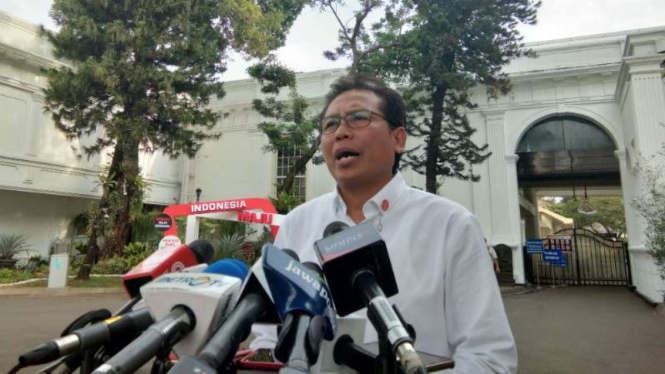 Juru Bicara Presiden Fadjroel Rachman.