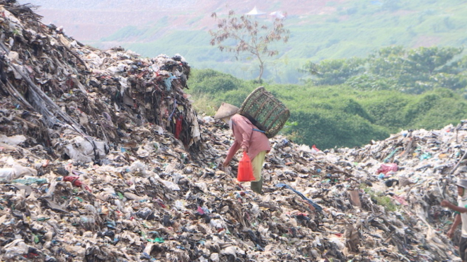 Sampah Bantar Gebang.