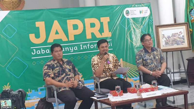 Kepala Bidang Pengadaan dan Mutasi Badan Kepegawaian Daerah Jabar, Tulus Arifin, dalam dialog Jabar Punya Informasi #51 bertajuk Seleksi CPNS Provinsi Jawa Barat Tahun 2019 di Bandung, Jumat, 15 November 2019.