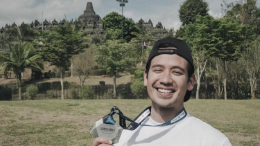 Selebriti Tarra Budiman turut meriahkan Borobudur Marathon 2019.