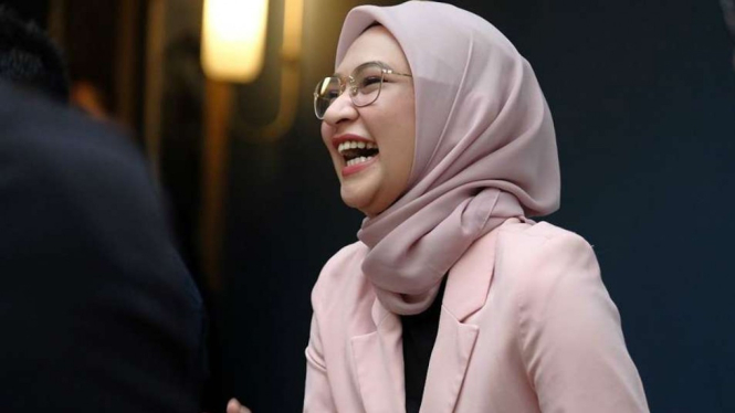 Staf khusus Jokowi,  Angkie Yudistia