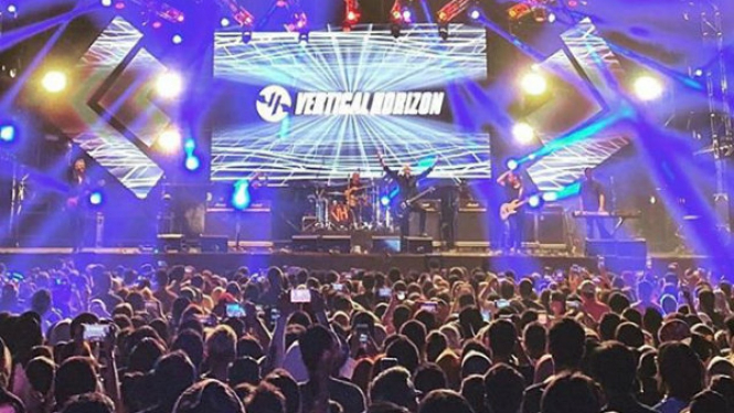 Vertical Horizon di 90's Festival