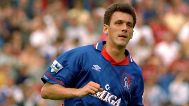 Tony Cascarino saat masih membel Chelsea