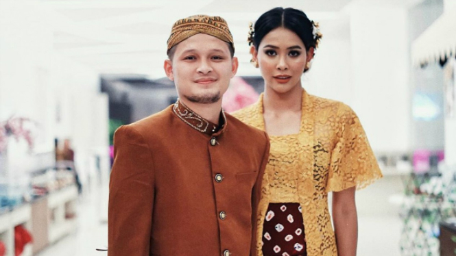 Syamsir Alam dan Bunga Jelitha