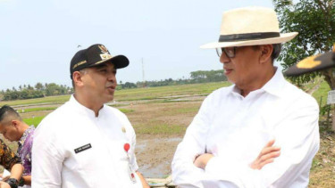 Gubernur Banten, Wahidin Halim dan Bupati Tangerang Ahmed Zaki Iskandar.