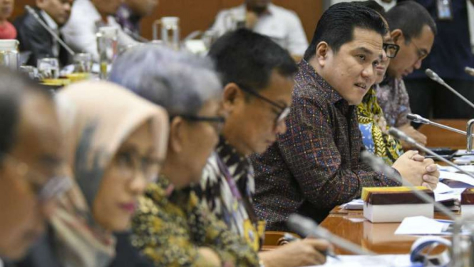 Jajaran pimpinan BUMN mengikuti rapat dengan Komisi VI DPR.