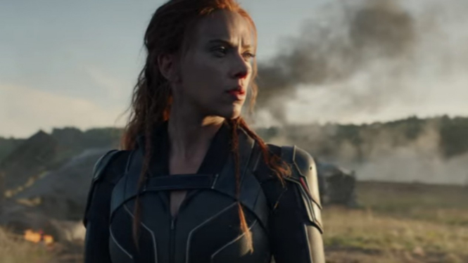 Scarlett Johansson sebagai Black Widow.
