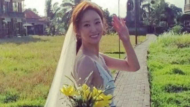 Jeon Hye Bin.