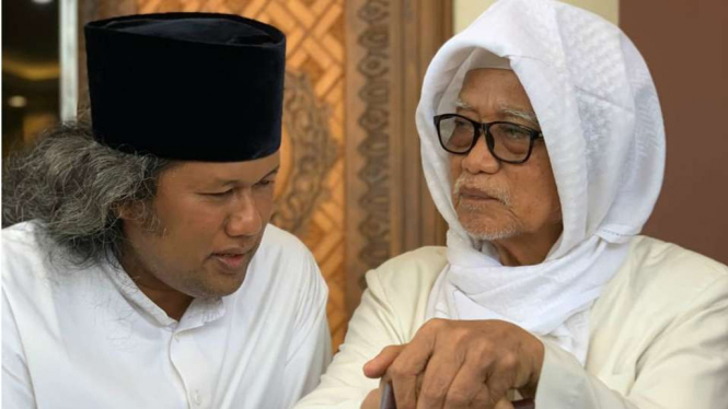 Gus Muwafiq sowan ke Pesantren Lirboyo, Kediri