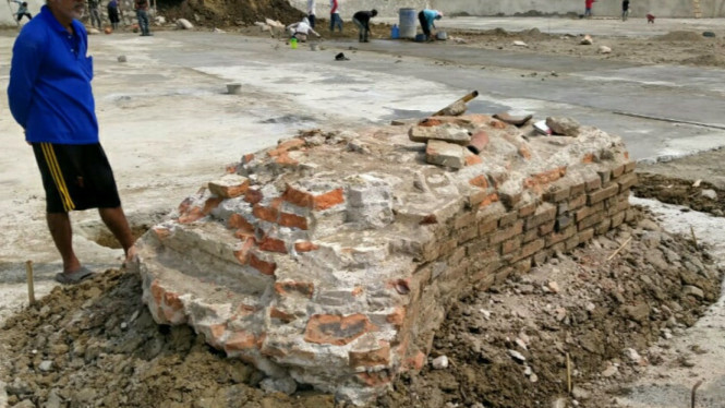 Benda Kuno di Bekasi, Jawa Barat