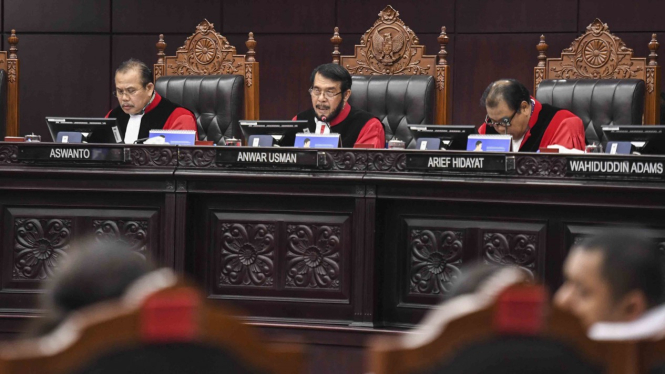 Sidang Mahkamah Konstitusi