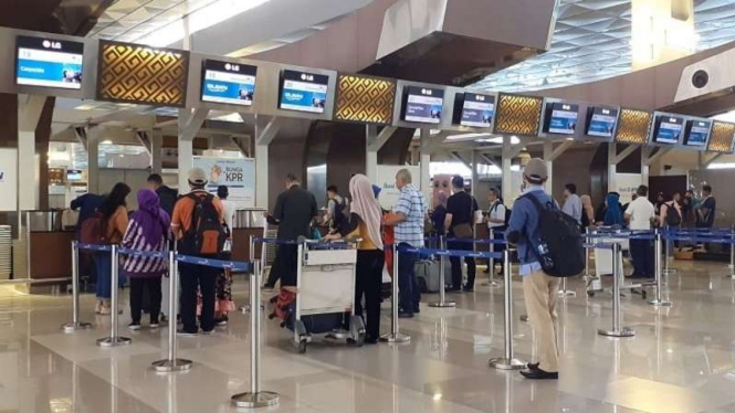 Ilustrasi harga tiket pesawat pendorong inflasi.