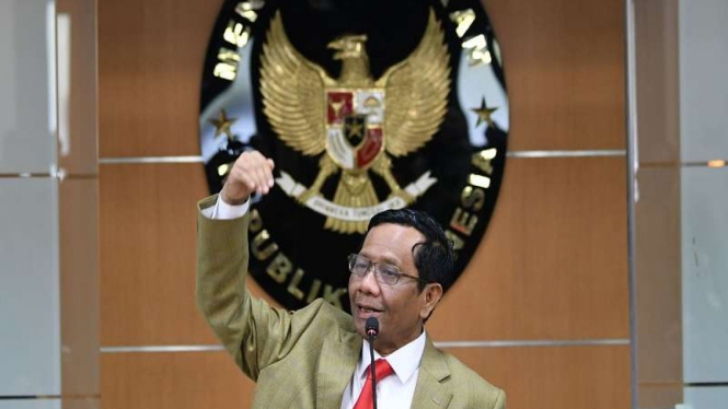 Menko Polhukam Mahfud MD memberikan keterangan pers di Kemenko Polhukam, Jakarta