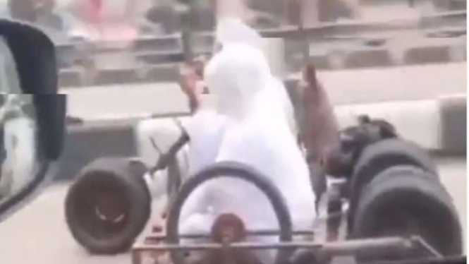 Kendaraan pengantin unik