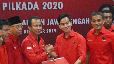 Gibran Rakabuming Raka daftar ke DPD Jateng untuk Pilkada Kota Solo.