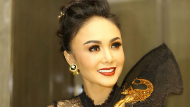 Yuni Shara.