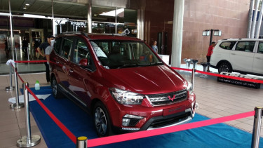Wuling Confero S