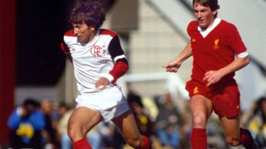 Laga Piala Intercontinental 1981 antara Flamengo kontra Liverpool