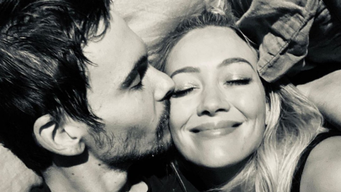 Hillary Duff dan suaminya, Matthew Koma.