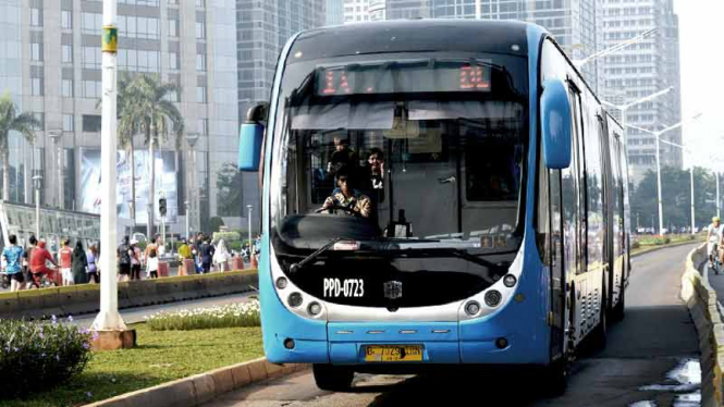 Bus Transjakarta.