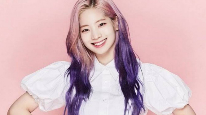 Dahyun TWICE.