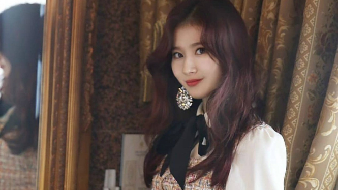 Sana TWICE