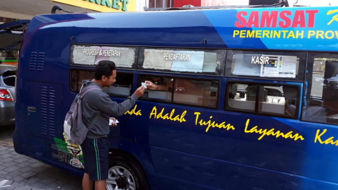 Ilustrasi mobil Samsat keliling