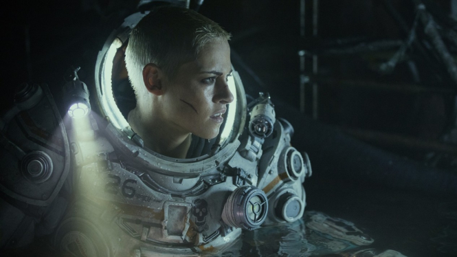 Kristen Stewart dalam Underwater.