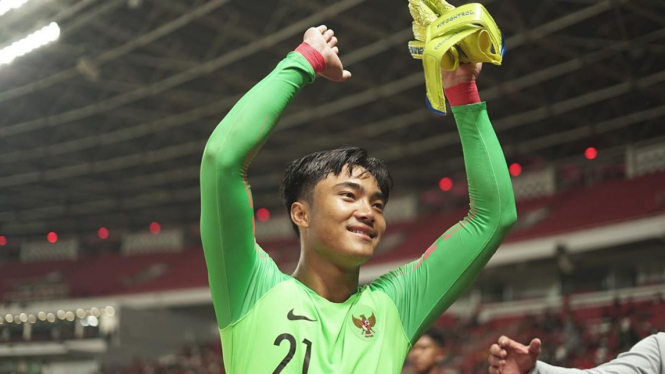 Kiper Persebaya Surabaya, Ernando Ari Sutaryadi