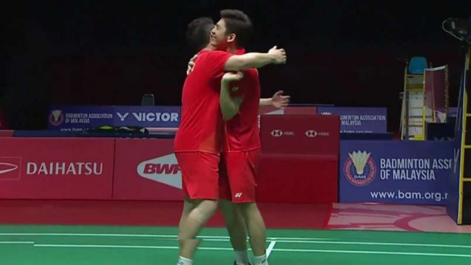 Kim Gi Jung/Lee Yong Dae.