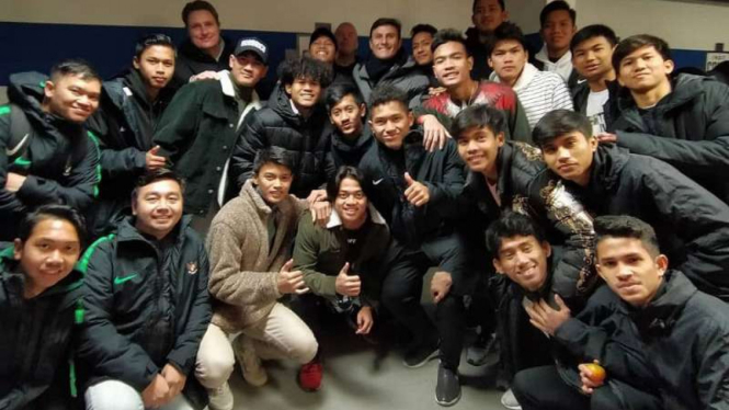 Pemain Garuda Select bertemu dengan Javier Zanetti.