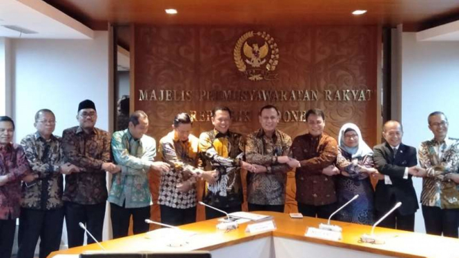 Pimpinan KPK bertemu dengan pimpinan MPR RI