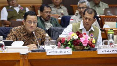 DPR gelar rapat dengan Kemensos dan BNPB.