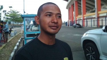 Gelandang Persib Bandung, Gian Zola