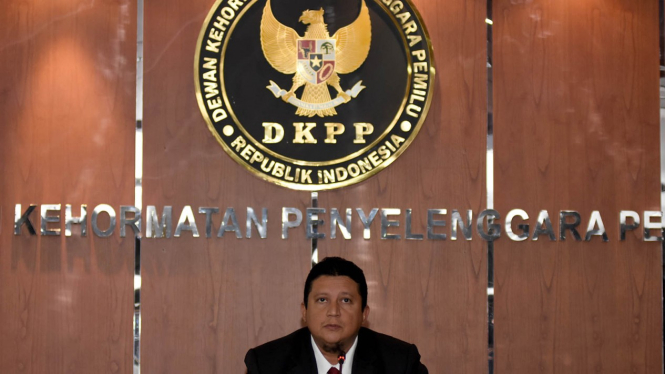 Ketua DKPP (Dewan Kehormatan Penyelenggara Pemilu) Muhammad