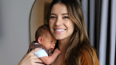 Istri Javier 'Chicharito' Hernandez, Sarah Kohan