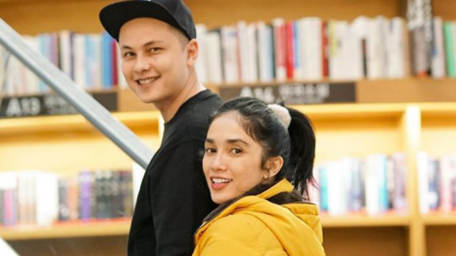 Andhika Pratama dan Ussy Sulistiawaty.