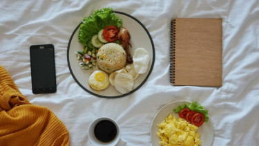 Kuliner dan Kenyamanan adalah Prioritas Staycation © instagram.com/thisiswulanjarii