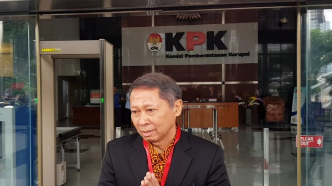 Mantan Dirut PT Pelindo II RJ Lino di KPK