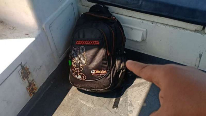 Ransel ditemukan diduga milik korban kapal TKI