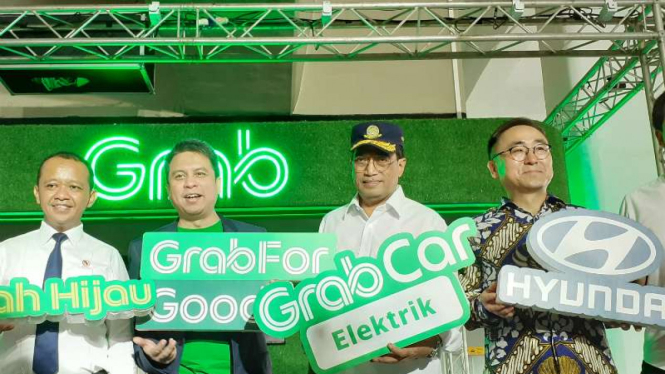Peluncuran layanan mobil listrik Grab Indonesia di Terminal 3 Soetta