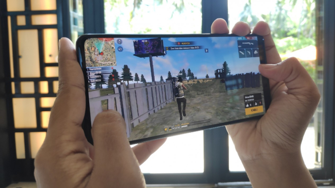 Samsung Galaxy A71.