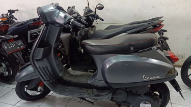 Skuter matik Vespa bekas 