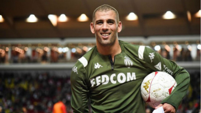 Striker AS Monaco, Islam Slimani