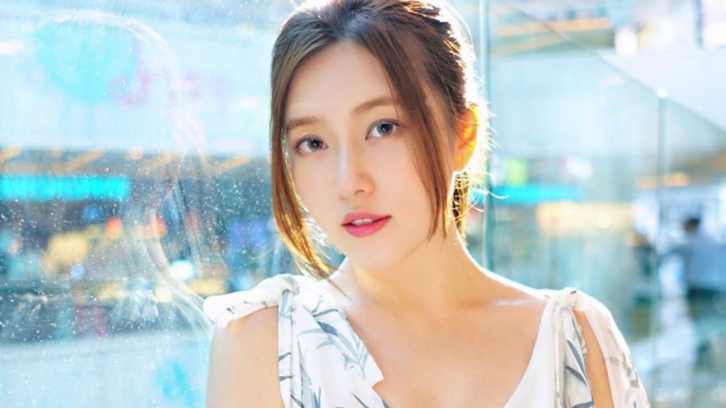 Model Hong Kong Annabella Woo.