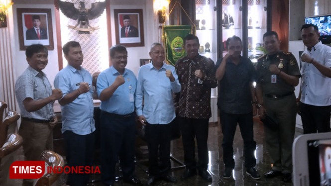 Jajaran manajemen PSIM usai menggelar audiensi dengan Bupati Bantul (Foto: TIMES Indonesia/totok hidayat)