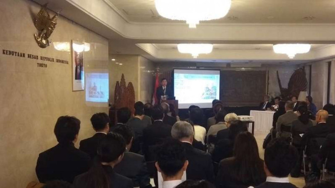 Kuasa Usaha Ad Interim KBRI Tokyo, Tri Purnajaya, saat gelar pertemuan bersama WNI dan warga Jepang. 