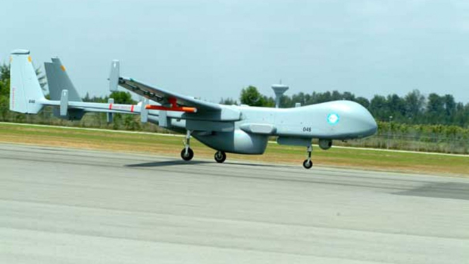 Drone Heron buatan Israel.